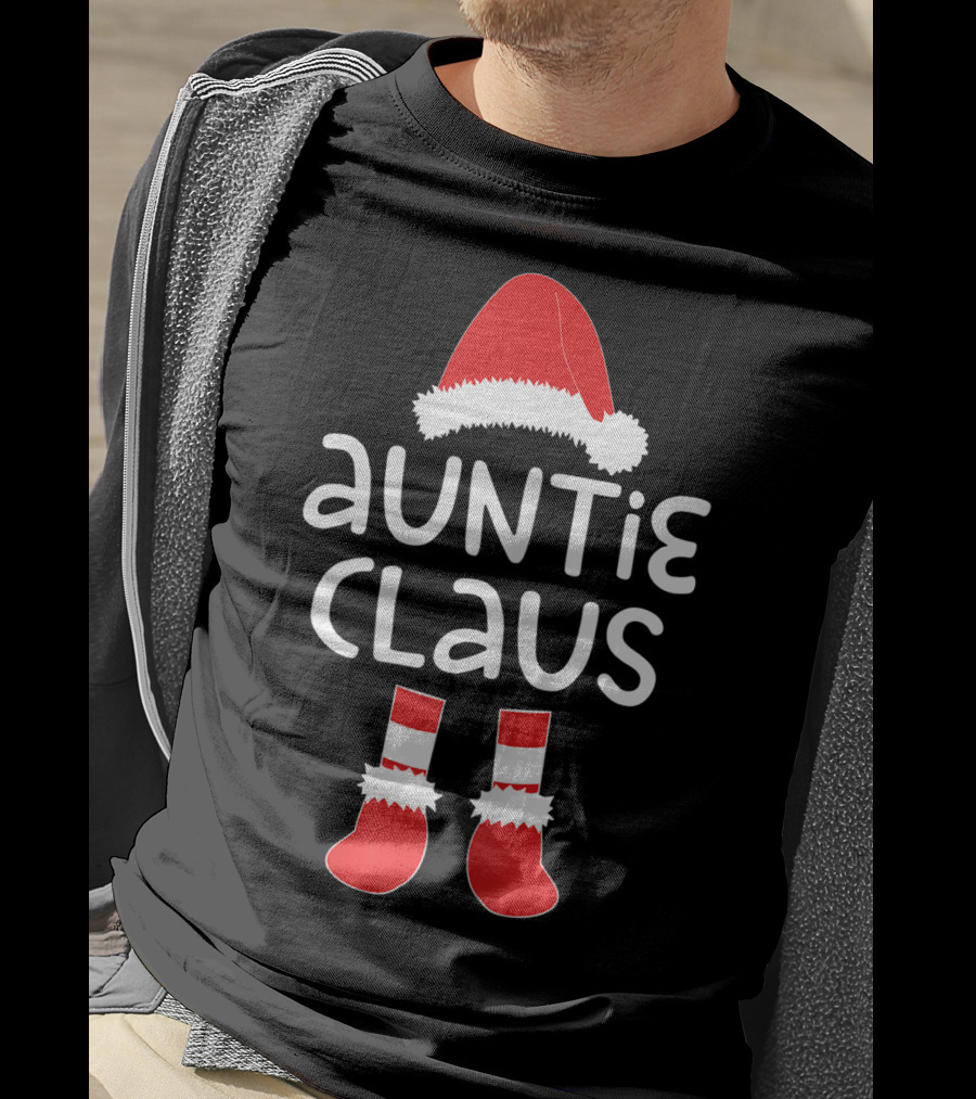 Santa Hat And Boots Auntie Claus Christmas T-Shirt