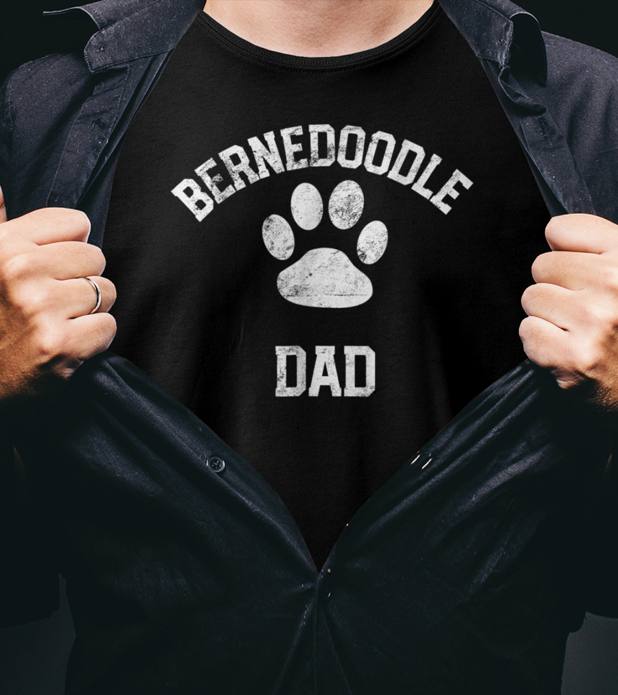Bernedoodle Dad Distressed Vintage Look Paw Prints T-Shirt