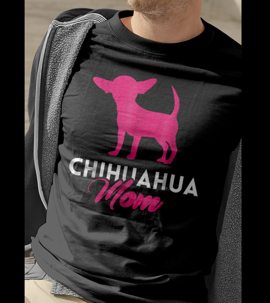 CHIHUAHUA MOM Pink Silhouette For Chihuahua Mommy T-Shirt