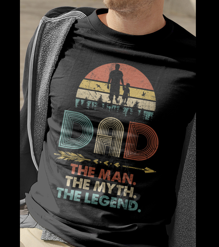 Dad The Man The Myth The Legend Vintage Papa Silhouette Retro Sunset Forest Arrow T-Shirt
