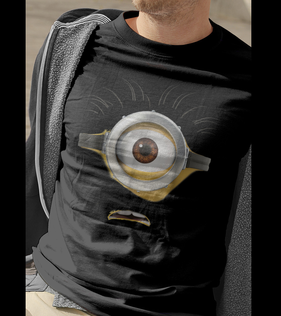 Despicable Me Minions Stuart Scared Face Monster Goggle Eye T-Shirt