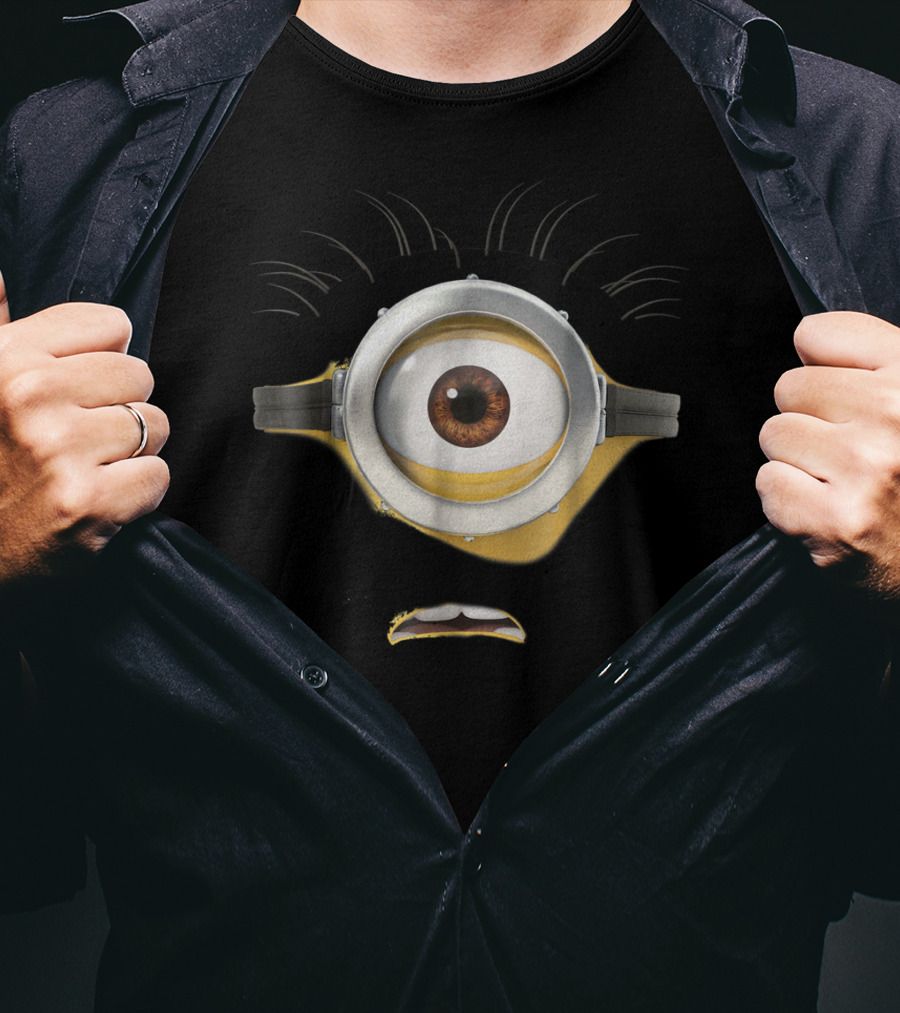 Despicable Me Minions Stuart Scared Face Monster Goggle Eye T-Shirt