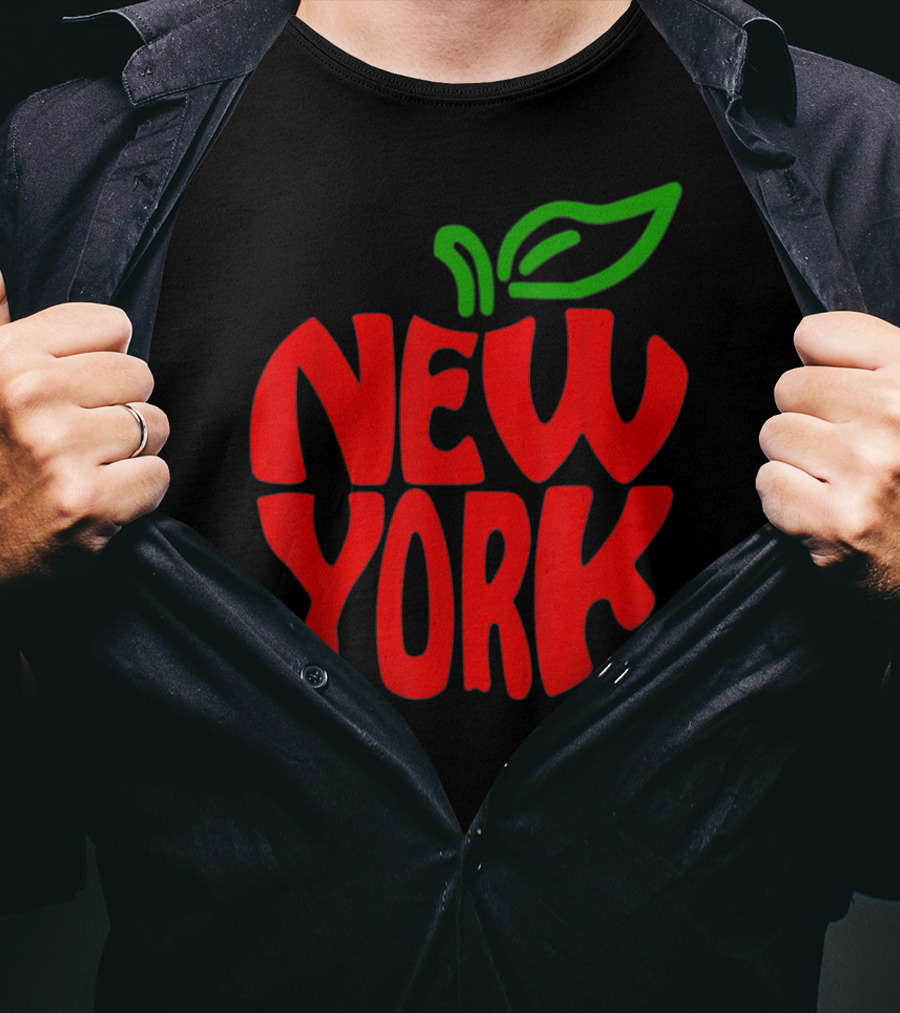 New York Big Apple Red Typography With Green Leaf T-Shirt