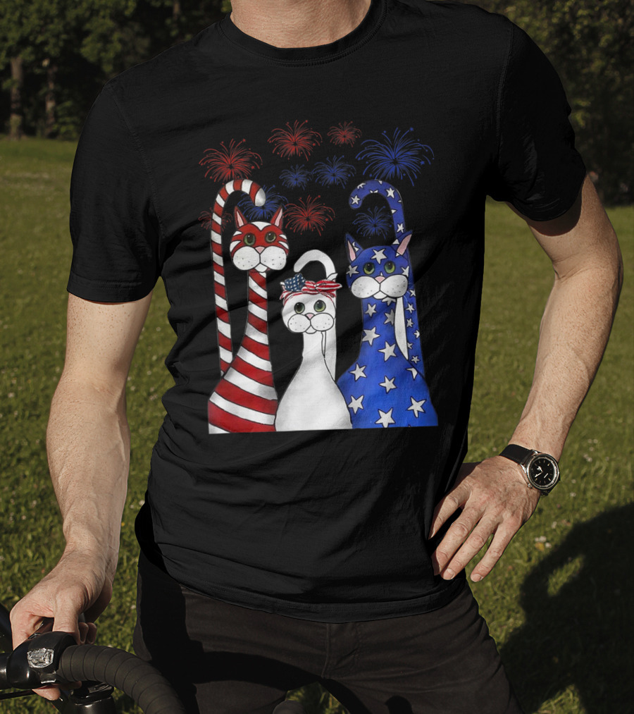 Cat Red White Blue American Flag Patriotic Fireworks T-Shirt