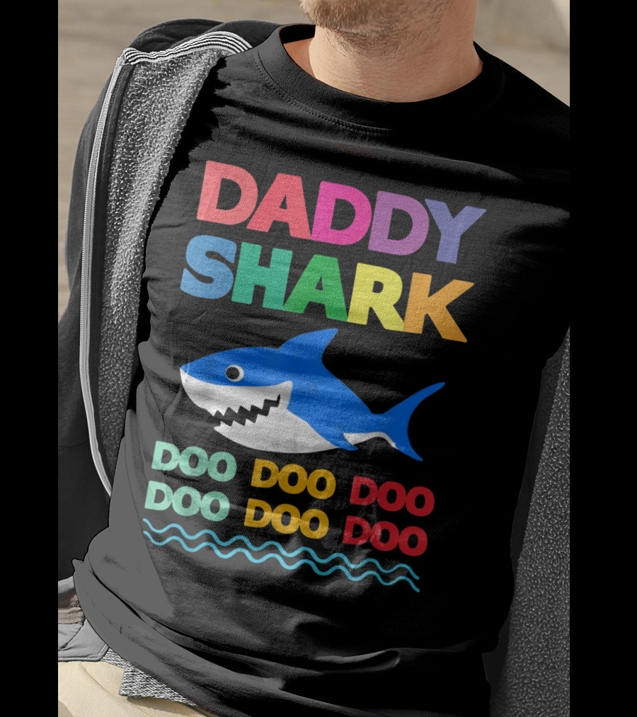 Daddy Shark Doo Doo Doo Baby Mommy Shark Funny Colorful Wave T-Shirt