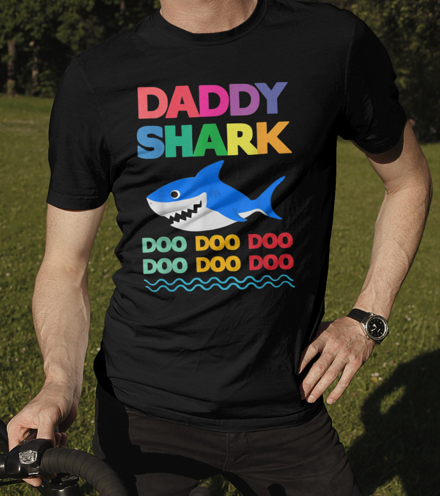 Daddy Shark Doo Doo Doo Baby Mommy Shark Funny Colorful Wave T-Shirt