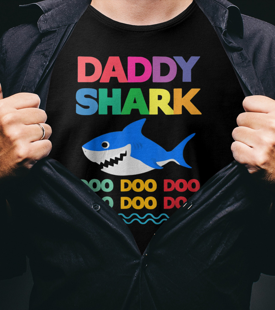Daddy Shark Doo Doo Doo Baby Mommy Shark Funny Colorful Wave T-Shirt