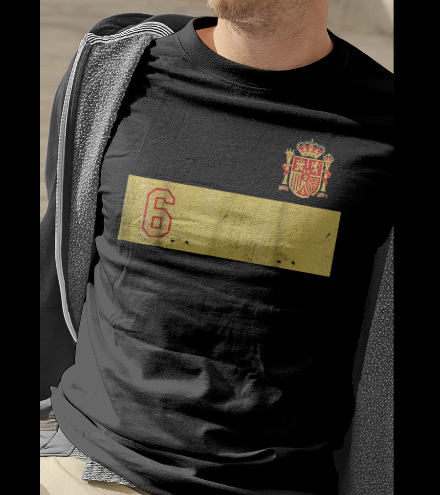 Espana Roja Futbol Camiseta Number 6 Crest T-Shirt