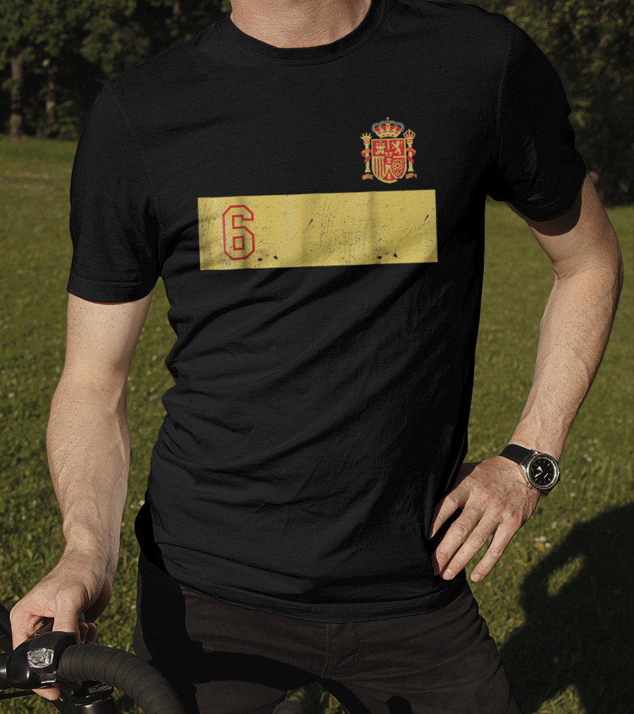 Espana Roja Futbol Camiseta Number 6 Crest T-Shirt