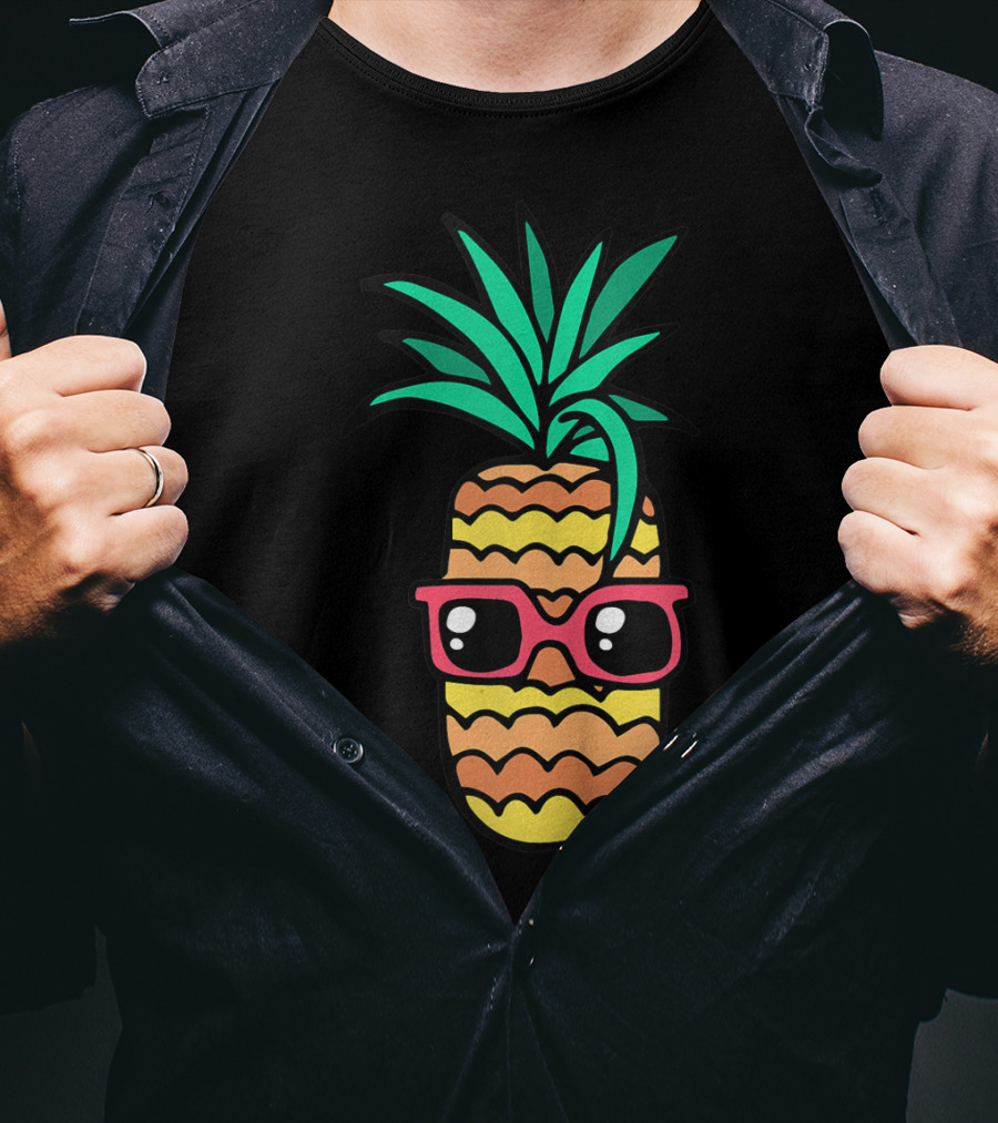 Aloha Hawaiian Pineapple Sunglasses Summer Beach Vibes T-Shirt