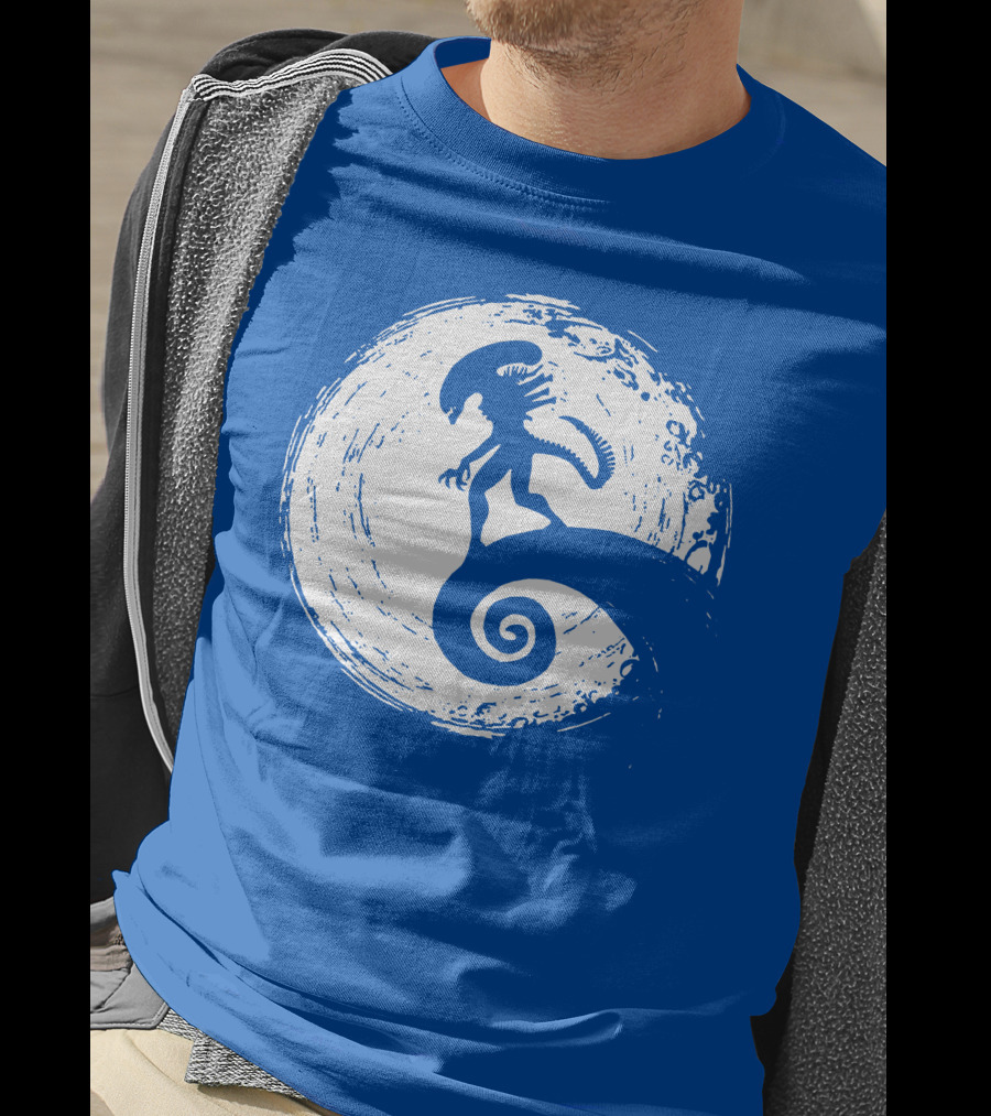 Nightmare On LV 426 Alien Meets Spiral Moon Scene T-Shirt