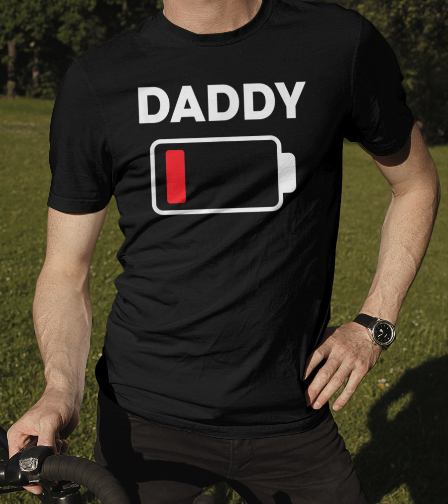 Daddy Low Battery Christmas Family Matching T-Shirt