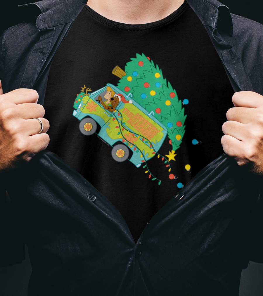 Scooby-Doo Mystery Machine Christmas Tree Adventure T-Shirt