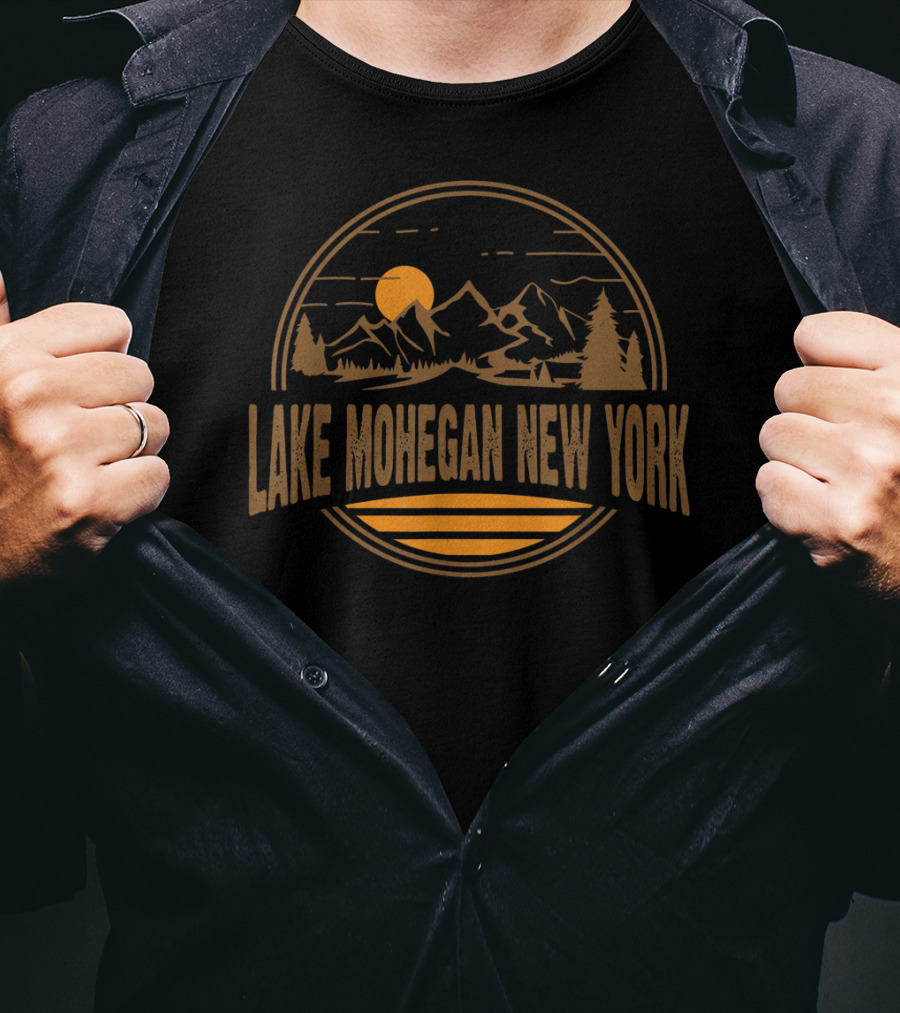 Lake Mohegan New York Vintage Mountain Sunset Scene T-Shirt