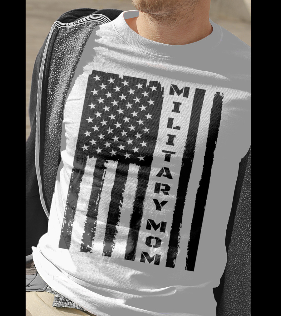 Military Mom American Flag Veteran's Pride T-Shirt