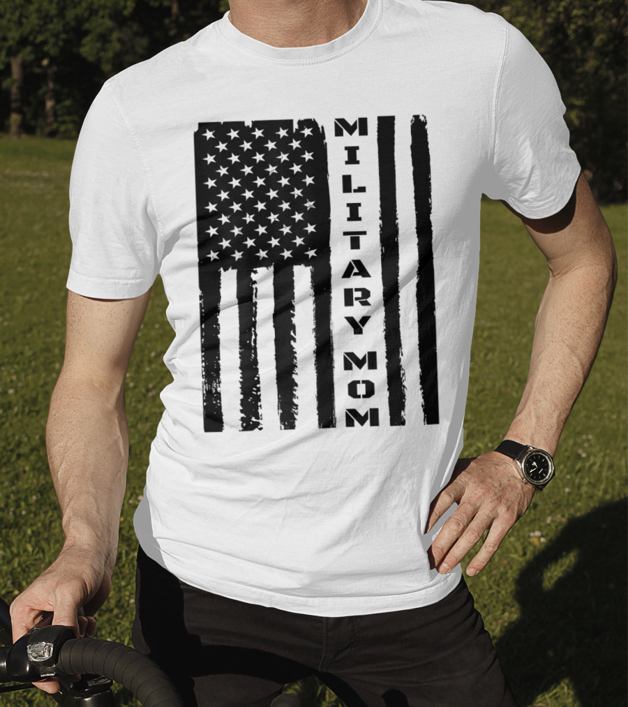 Military Mom American Flag Veteran's Pride T-Shirt