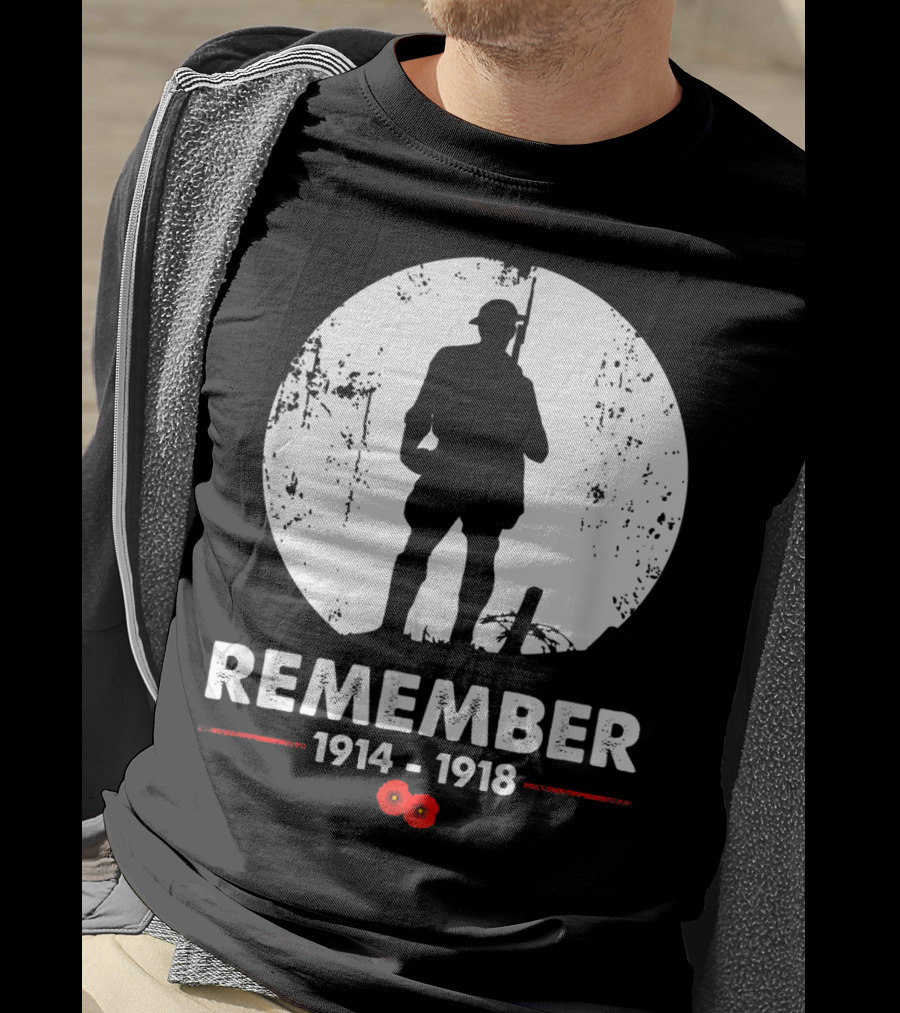 World War 1 Remember 1914-1918 Soldier Silhouette With Poppies T-Shirt