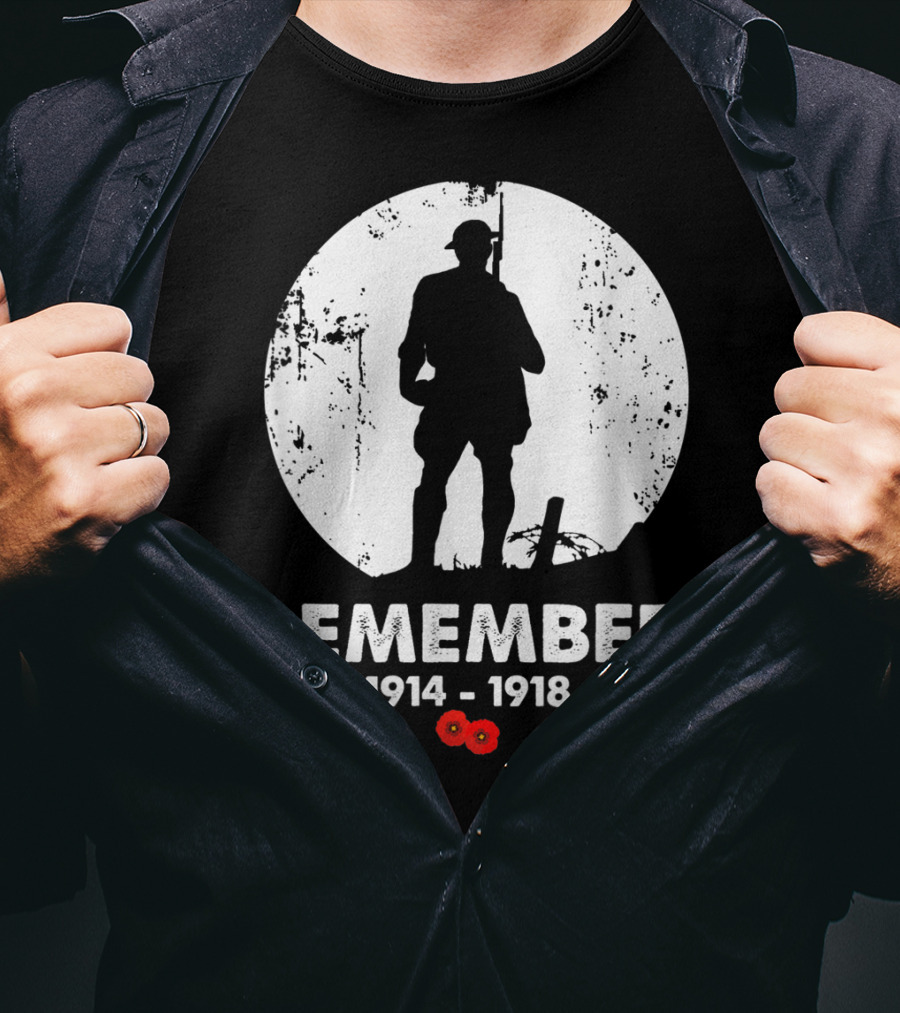 World War 1 Remember 1914-1918 Soldier Silhouette With Poppies T-Shirt