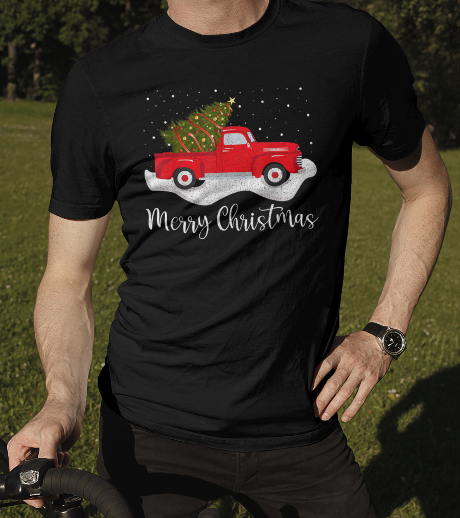 Merry Christmas Vintage Red Truck With Christmas Tree T-Shirt