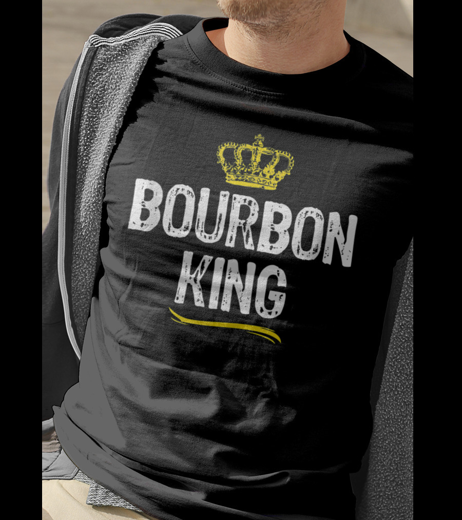 BOURBON KING Crown Drinking Funny Cool T-Shirt
