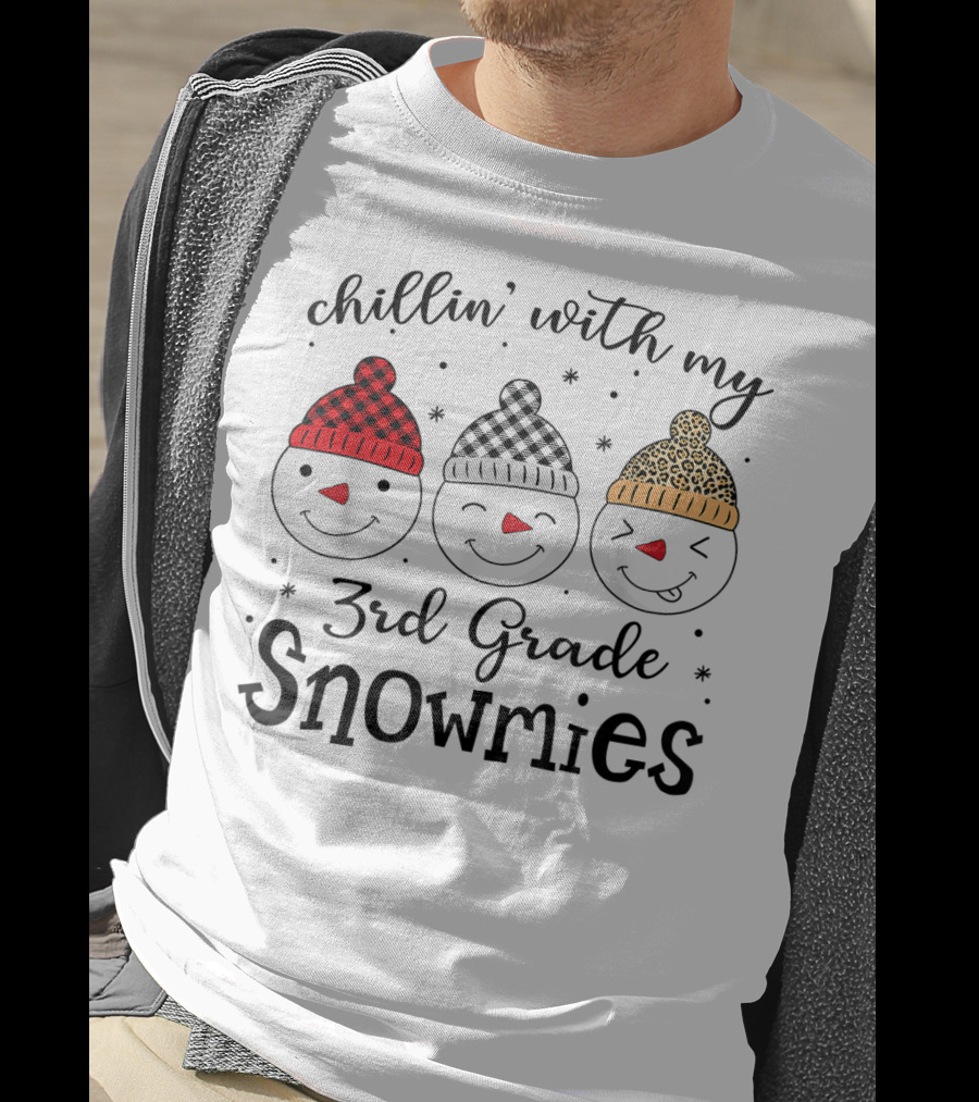 Chillin' With My 3rd Grade Snowmies Snowman Faces With Patterned Hats T-Shirt