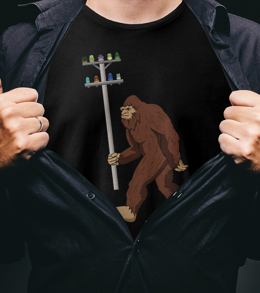 Bigfoot Collects Glass And Porcelain Figurines Enthusiastically T-Shirt
