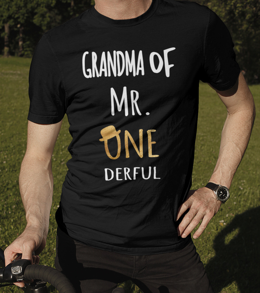Grandma Of Mr. ONEderful Family Hat T-Shirt