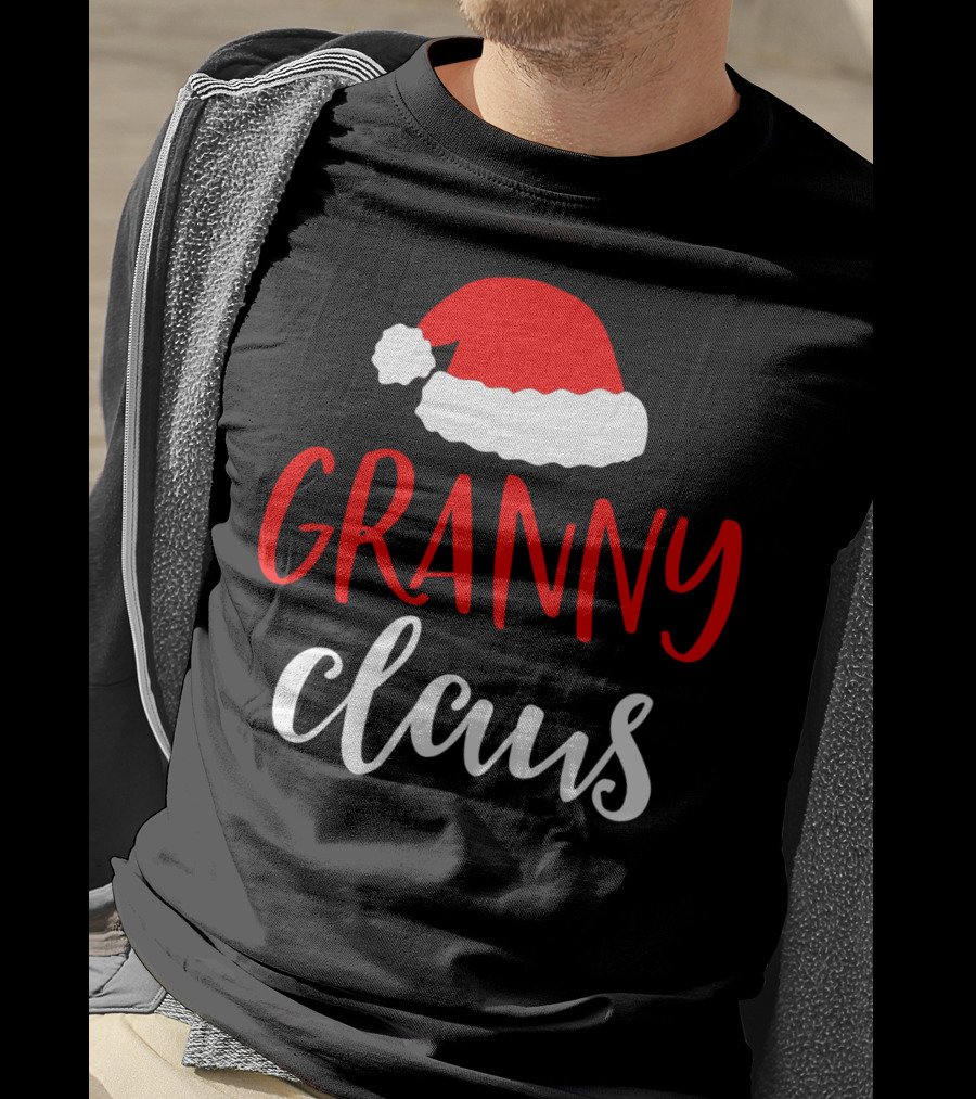 Granny Claus Christmas Santa Hat T-Shirt