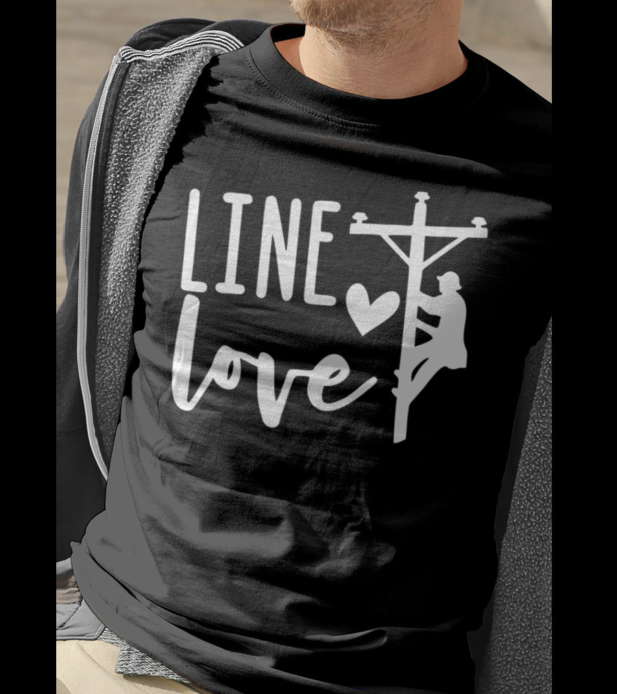 Line Love Lineman And Line Wife Climbing Silhouette With Heart T-Shirt