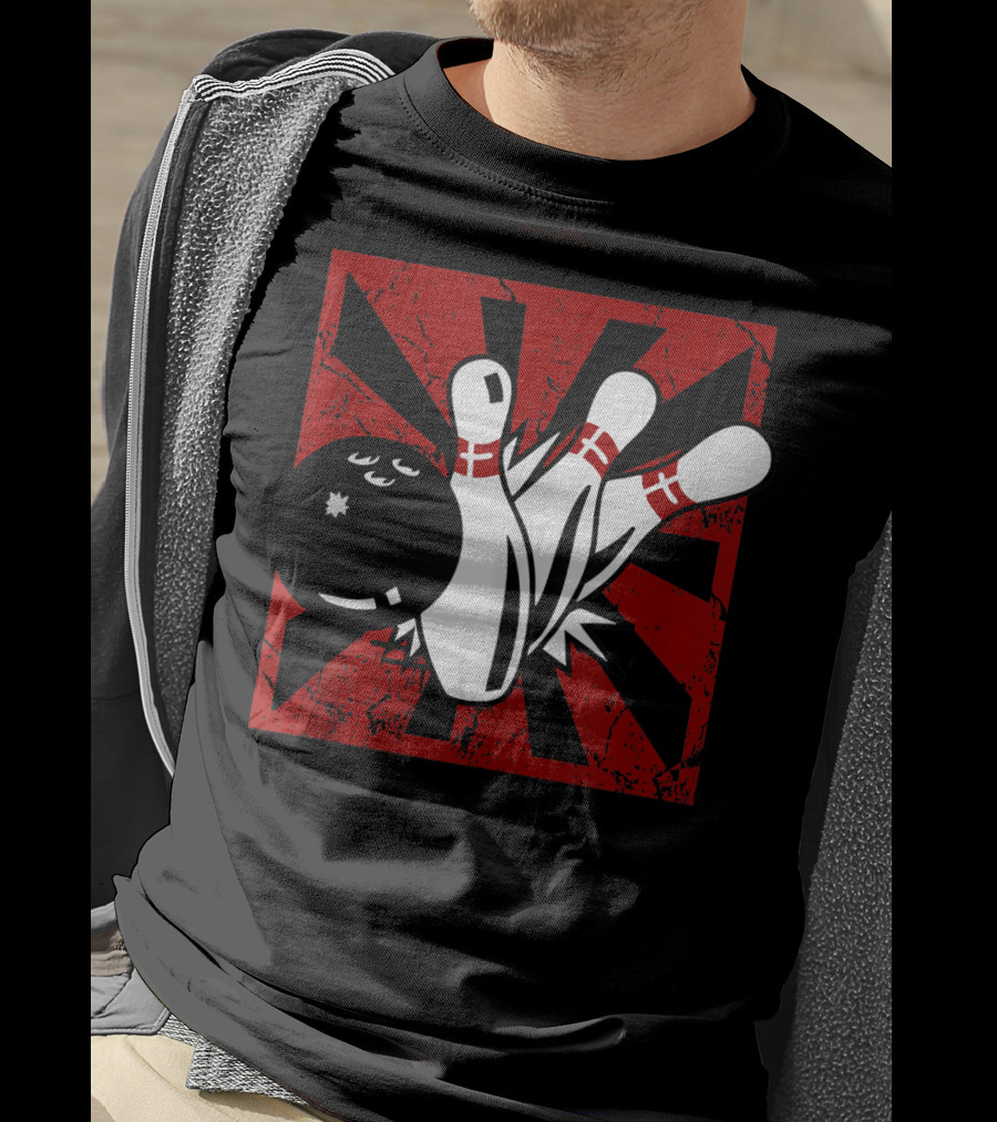 Retro Vintage Bowling Funny Striking Bowler Bowl Pins Explosion T-Shirt
