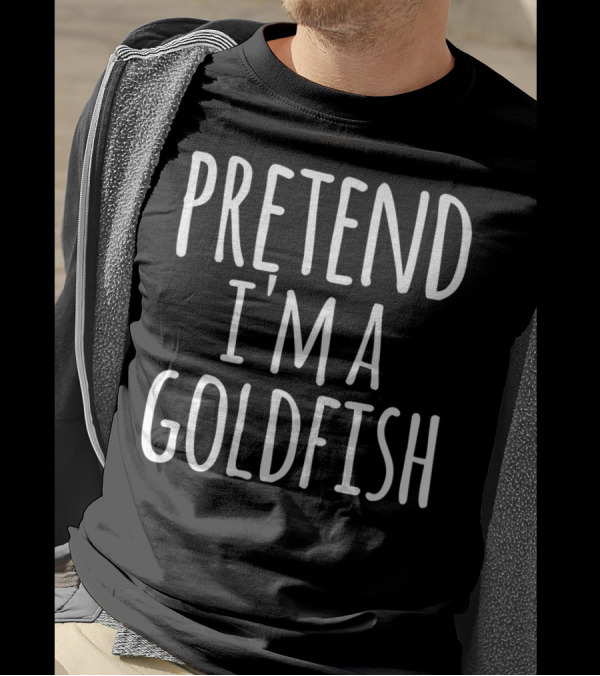 Funny Lazy Halloween Costume Pretend I'm A Goldfish T-Shirt