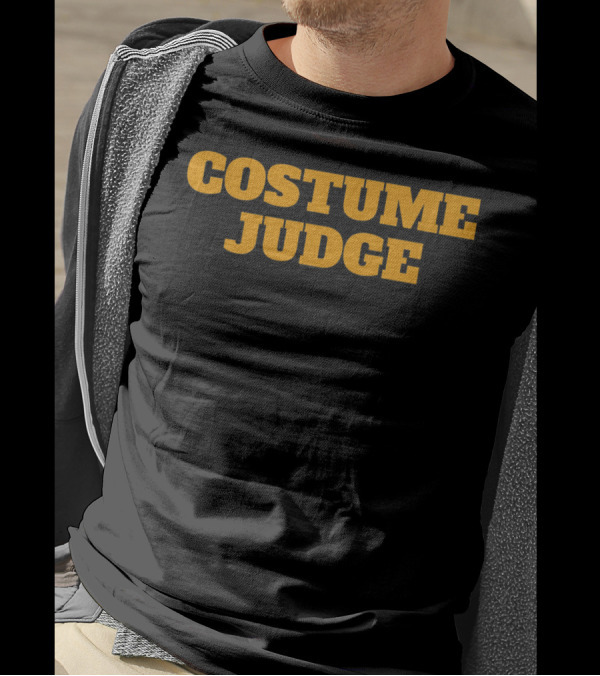 Halloween Costume Judge Party Scoring Judging T-Shirt