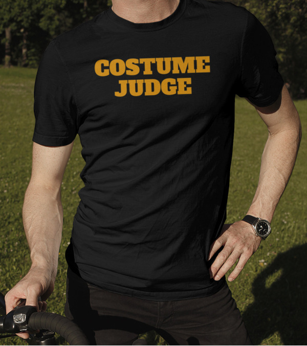 Halloween Costume Judge Party Scoring Judging T-Shirt