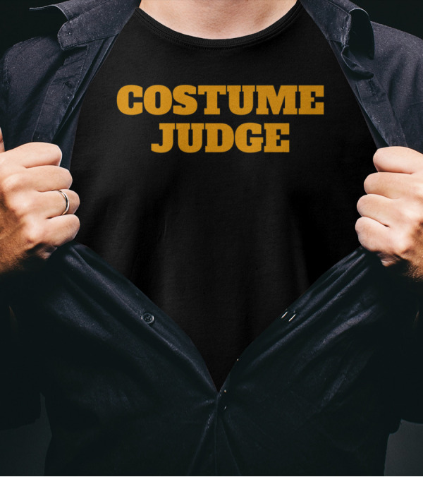 Halloween Costume Judge Party Scoring Judging T-Shirt