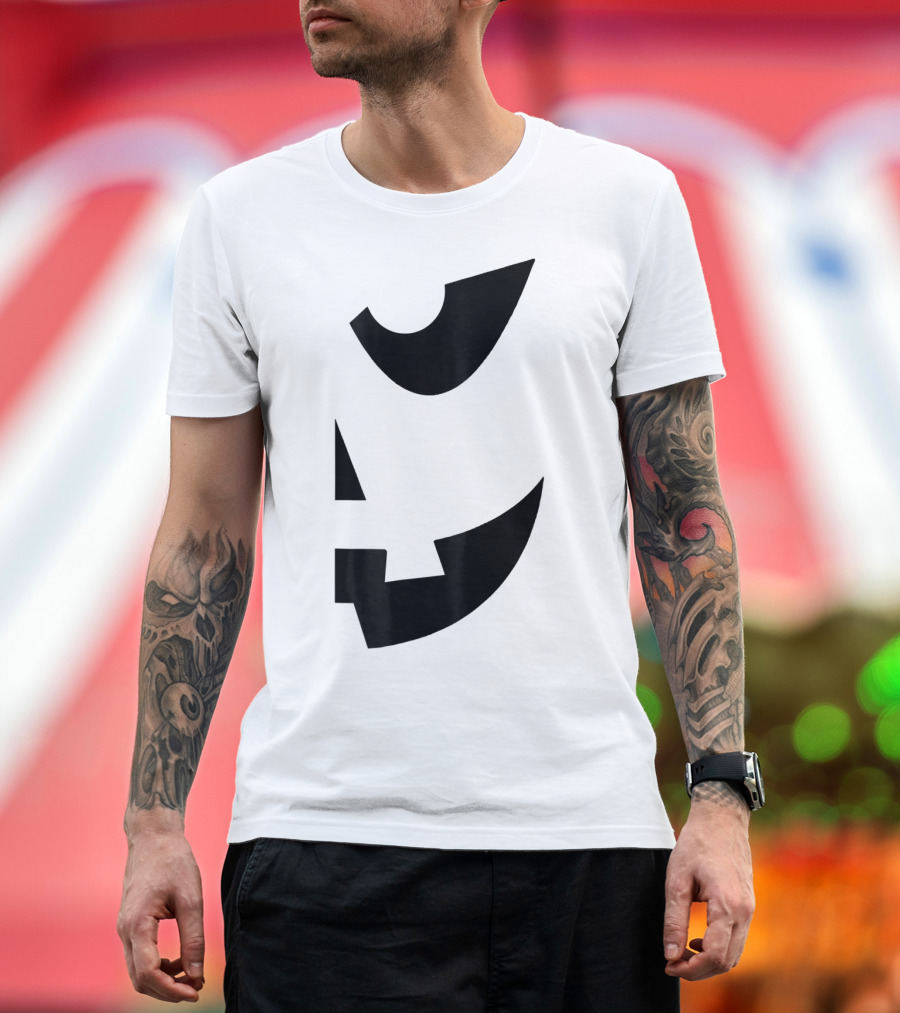 Halloween Jackolantern Pumpkin Face Right Side Outline T-Shirt