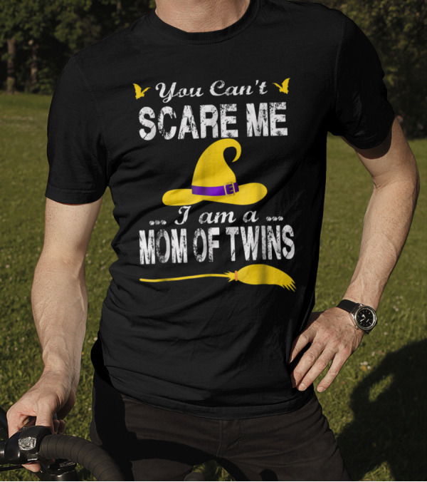 You Can't Scare Me I'm A Mom Of Twins Halloween Witch Hat Bats Broomstick T-Shirt