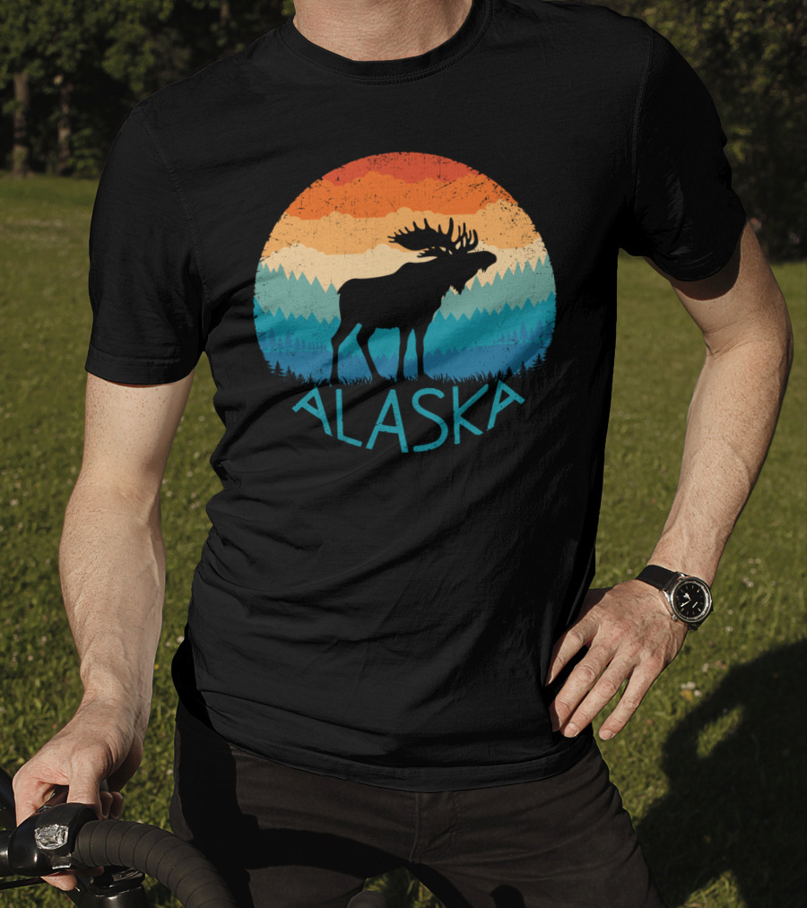 Alaska Retro Moose Vintage Mountain State Sunset Scene T-Shirt