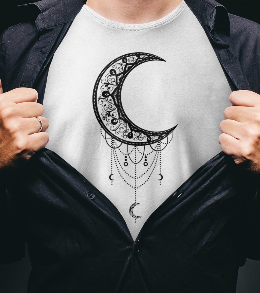 Beautiful Black Crescent Moon Dreamcatcher Design With Intricate Patterns And Hanging Beads T-Shirt