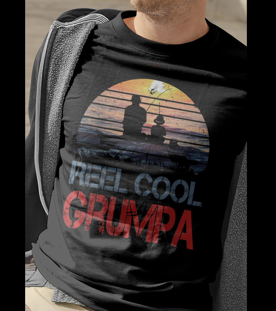 Father's Day Reel Cool Grumpa Fishing Silhouette With Sunset Background T-Shirt