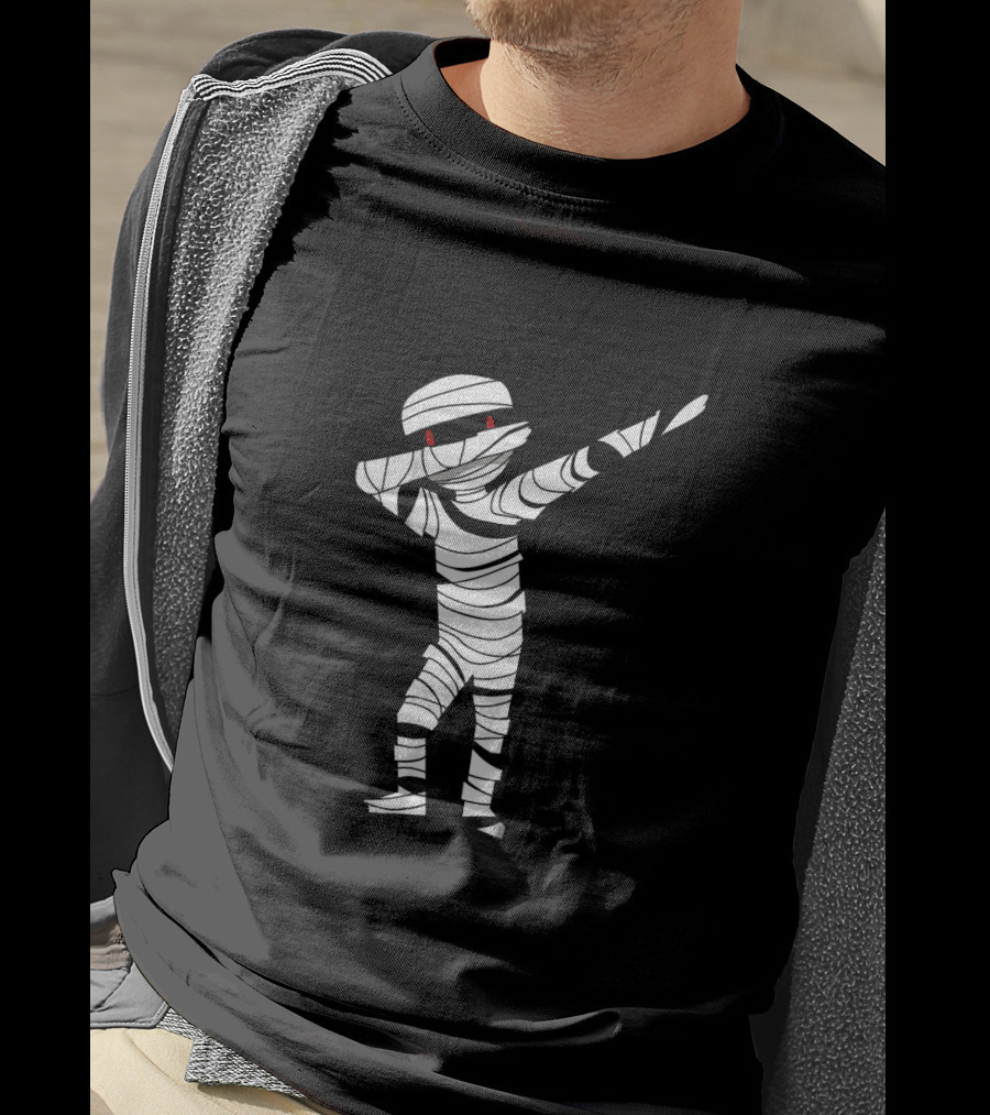 Dabbing Mummy Halloween With Red-Eyed Bandage Costume T-Shirt