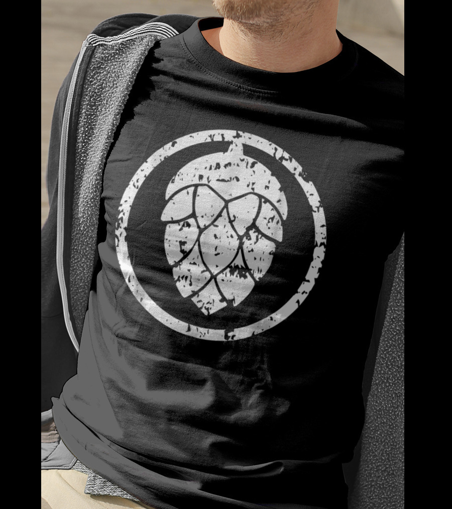 IPA Craft Beer Hops White Distressed Circle T-Shirt