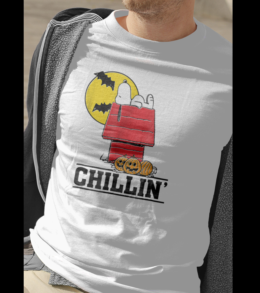 Peanuts Snoopy Chillin' Halloween With Pumpkins And Bats T-Shirt