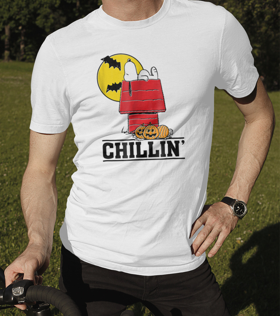 Peanuts Snoopy Chillin' Halloween With Pumpkins And Bats T-Shirt