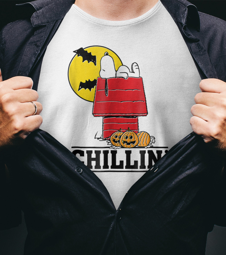 Peanuts Snoopy Chillin' Halloween With Pumpkins And Bats T-Shirt