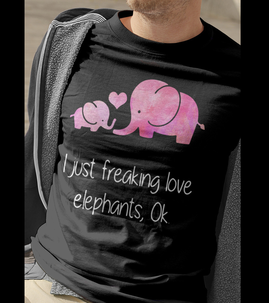 I Just Freaking Love Elephants Ok Pink Elephant Heart Design For Elephant Lovers T-Shirt