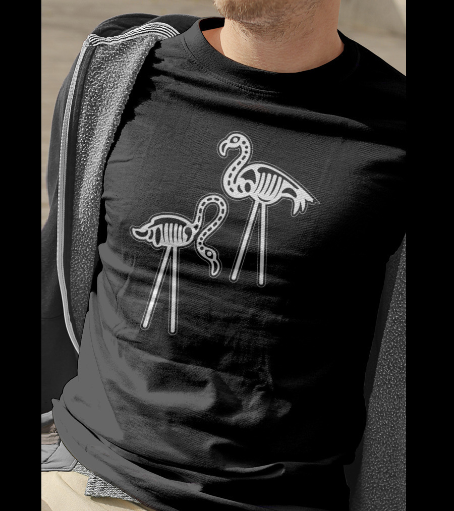 Flamingo Skeleton Funny Halloween Luau Party T-Shirt