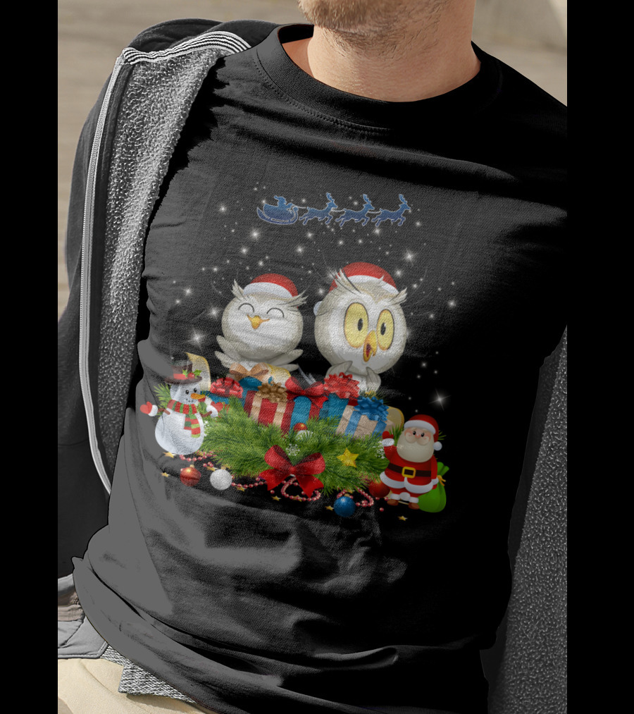 Waiting For Santa Owls With Gifts And Snowman Scene T-Shirt