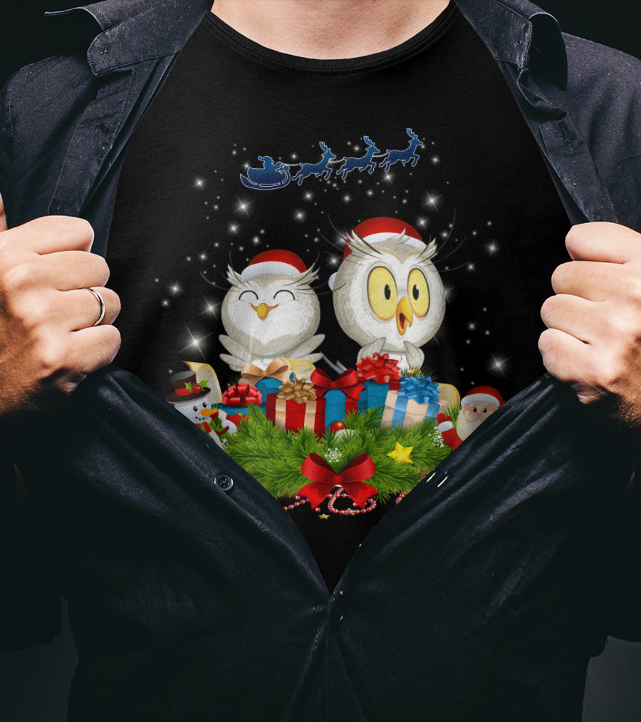 Waiting For Santa Owls With Gifts And Snowman Scene T-Shirt