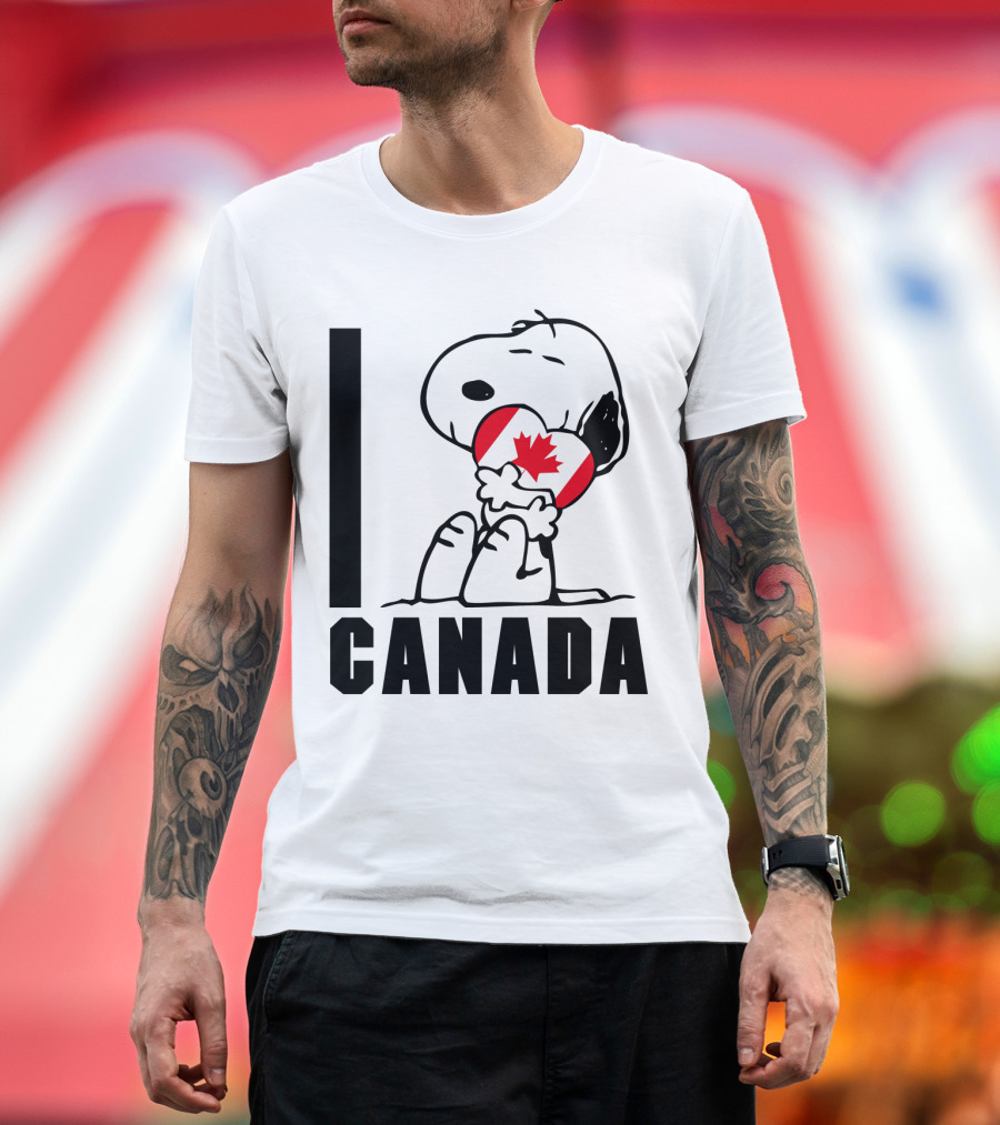 I Love Canada Snoopy Hugging Maple Leaf The Peanuts Movie T-Shirt