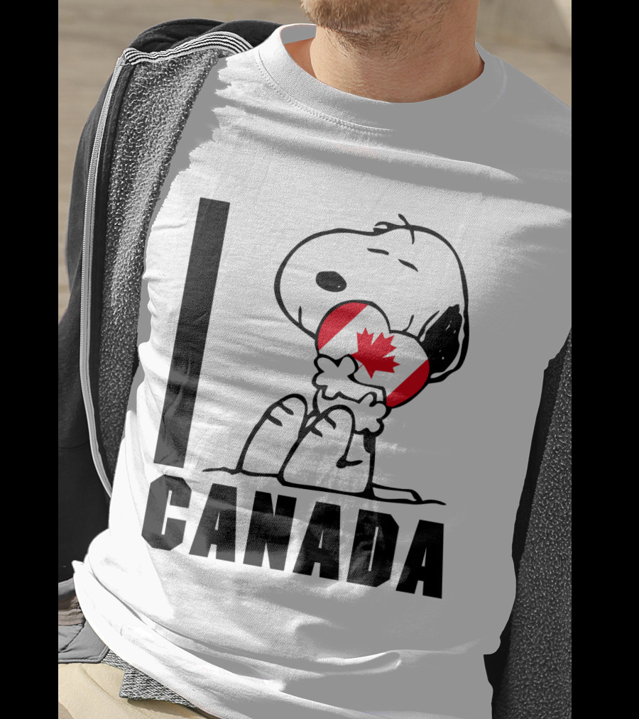 I Love Canada Snoopy Hugging Maple Leaf The Peanuts Movie T-Shirt